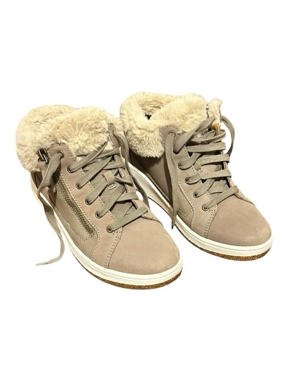 NWOB Aetrex Dylan Ankle Boot Booties Sneakers Taupe Leather Faux Fur Women’s 7